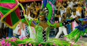 Começa oficialmente a temporada do carnaval carioca com desfile de